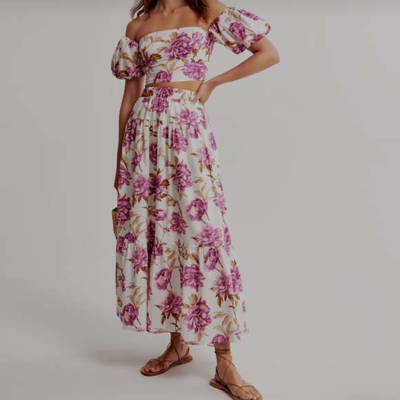 NWT Abercrombie & Fitch Floral skirt with pockets size MP - Picture 1 of 5